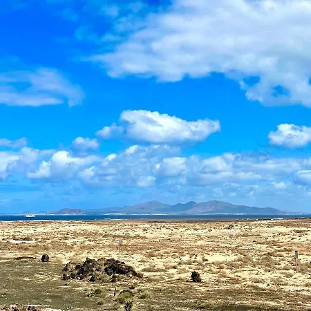 Casa Bonheur, Sea And Volcanoes View Majanicho