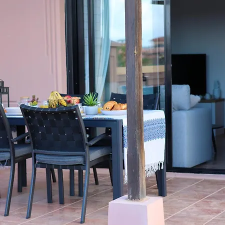 Casa Bonheur, Sea And Volcanoes View Villa Majanicho